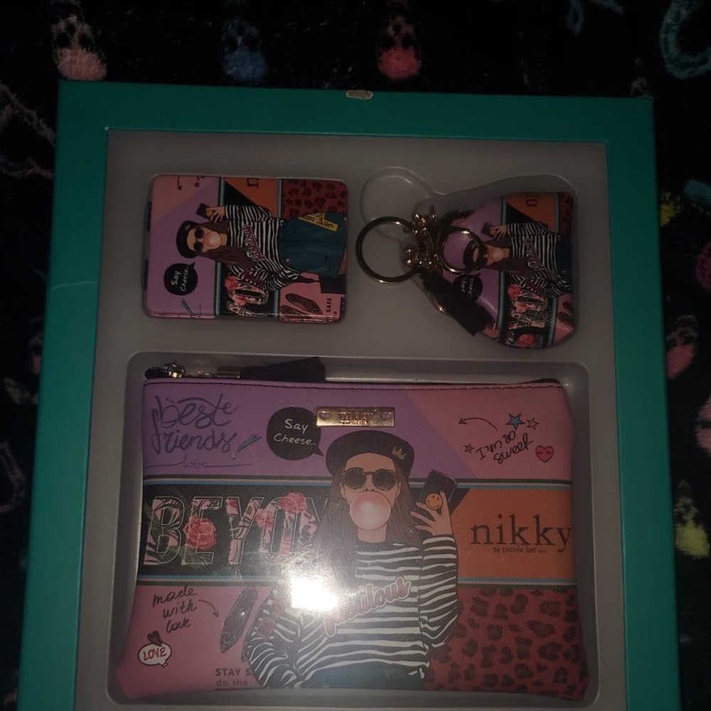 Purse/wallets - Picture 3 of 4